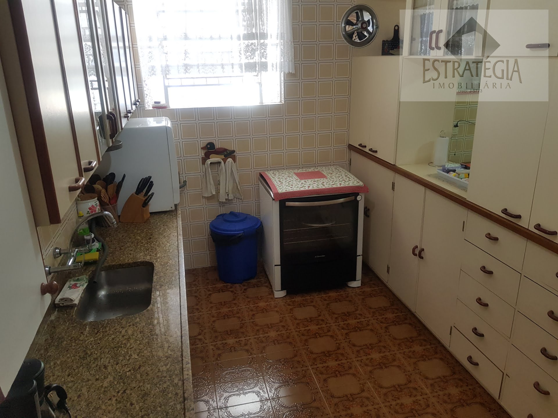 Casa à venda com 4 quartos, 1 suíte, 3 vagas e 239m² no Quarteirão Ingelheim, Petrópolis (RJ) — foto 19 de 30