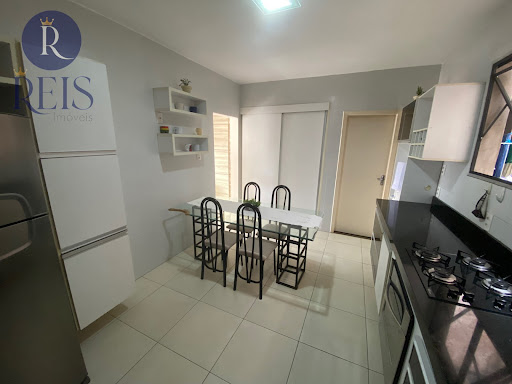 Despensa + Área de Serviço + Quarto + Banheiro