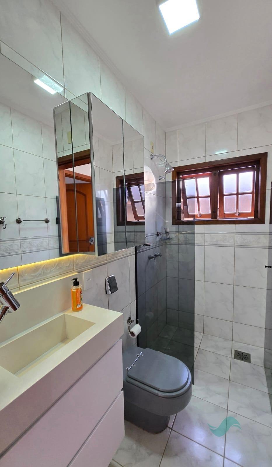 Casa à venda com 3 quartos, 1 suíte, 4 vagas e 230m² no Jurerê Internacional, Florianópolis (SC) — foto 8 de 30