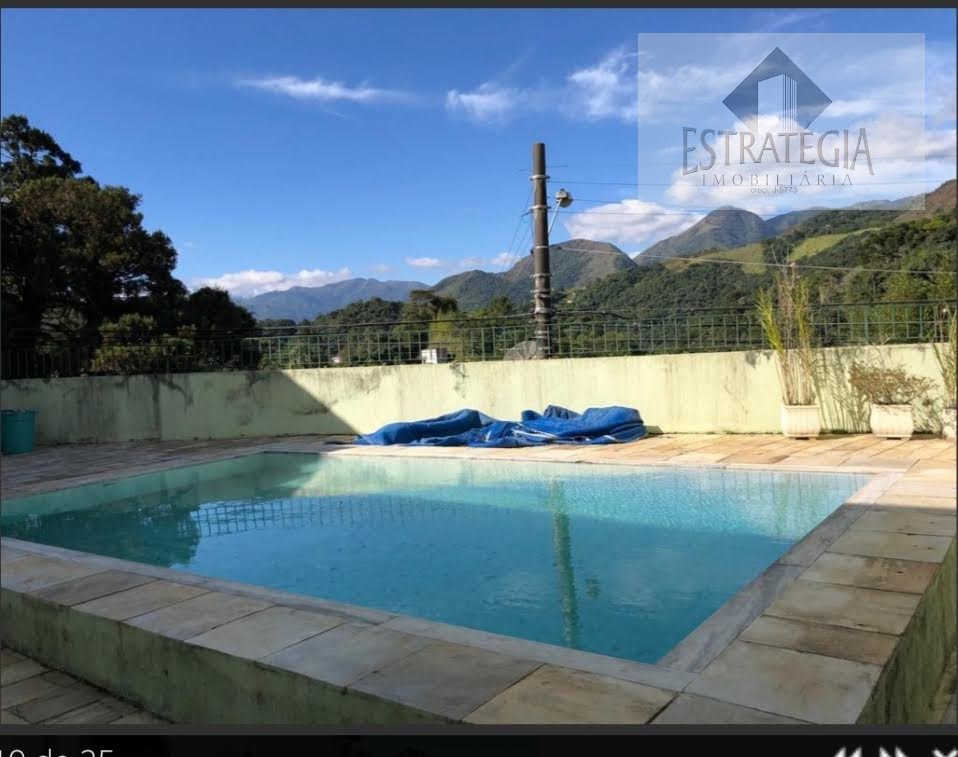 Casa à venda com 5 quartos, 2 suítes, 6 vagas e 440m² no Valparaíso, Petrópolis (RJ) — foto 24 de 30