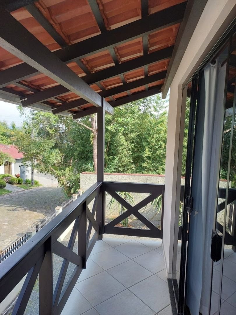 Casa à venda com 4 quartos, 1 suíte, 6 vagas e 230m² no Itoupava Norte, Blumenau (SC) — foto 6 de 11