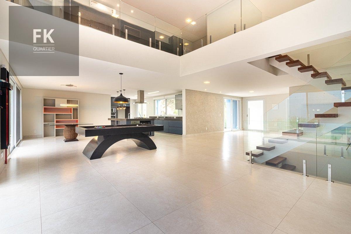 Casa à venda com 4 quartos, 6 banheiros, 6 vagas e 430m² no Alphaville, Santana de Parnaíba — foto principal
