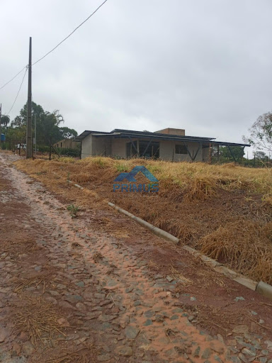 Vende-se terreno 2.000m² no Alto da Boa Vista.