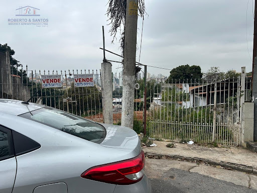 Vista da frente dos 2 lotes