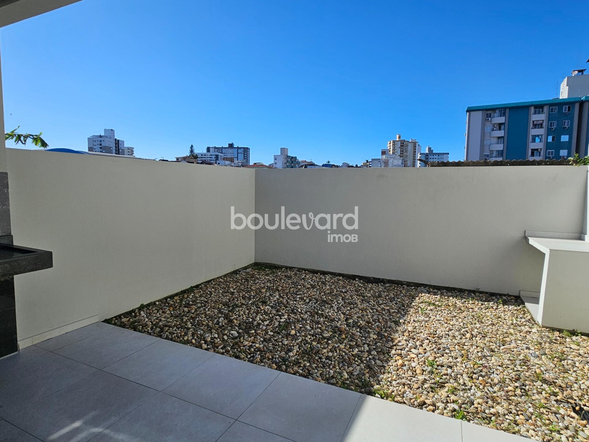 Casa à venda com 3 quartos, 1 suíte, 2 vagas e 179m² no Barreiros, São José (SC) — foto 14 de 30