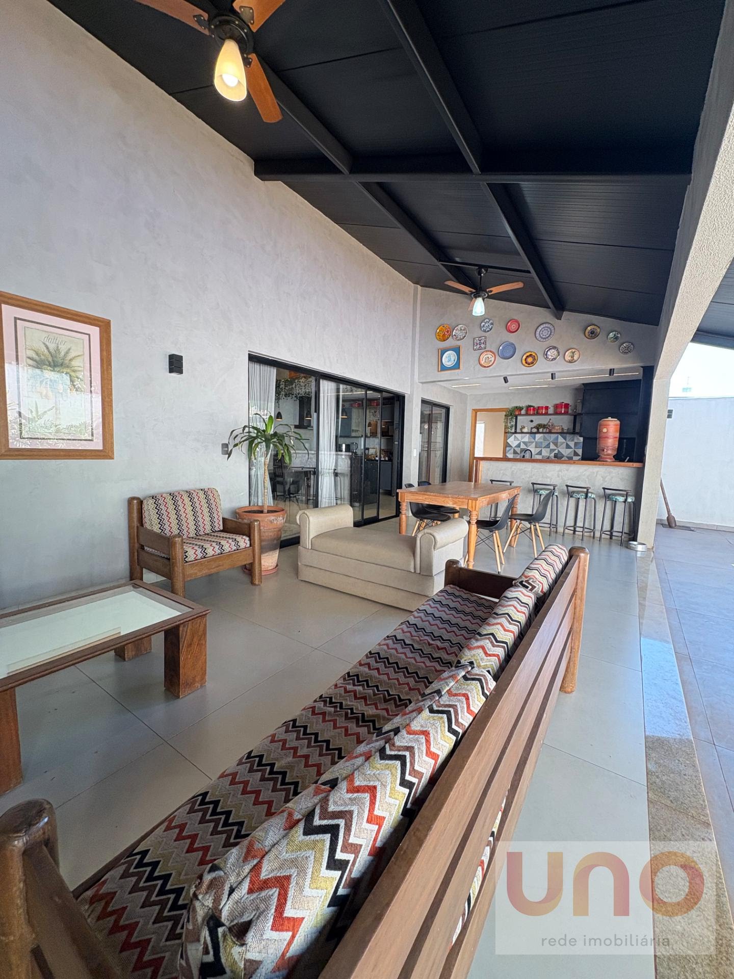 Casa à venda com 3 quartos, 3 suítes, 4 vagas e 250m² no Rita Vieira, Campo Grande (MS) — foto 14 de 27