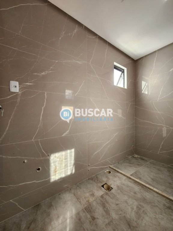 Casa à venda com 4 quartos, 4 suítes, 2 vagas e 206m² no Nova Esperança, Feira de Santana (BA) — foto 14 de 14