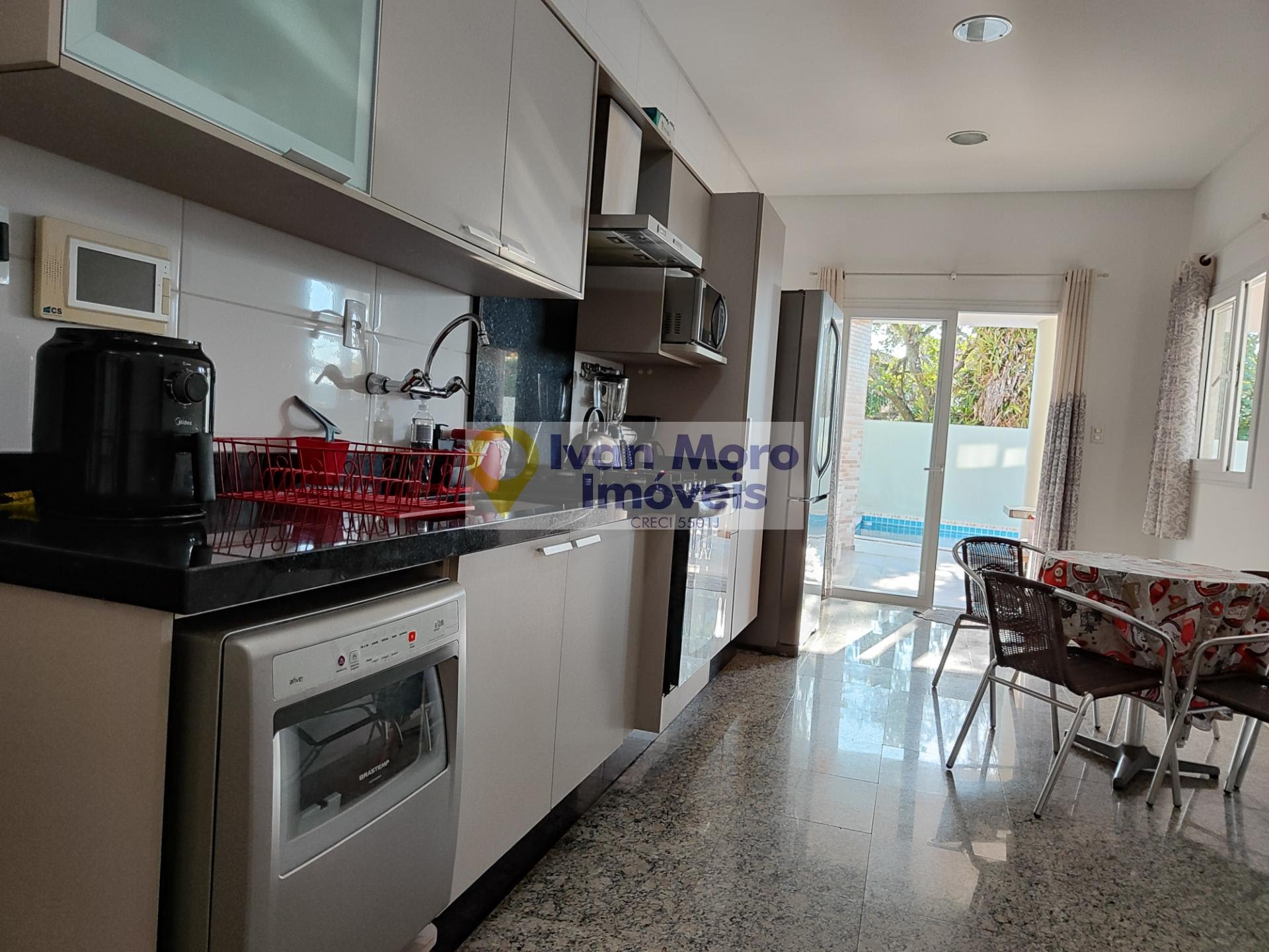 Casa à venda com 5 quartos, 1 suíte, 2 vagas e 370m² no Itaguaçu, Florianópolis (SC) — foto 24 de 30