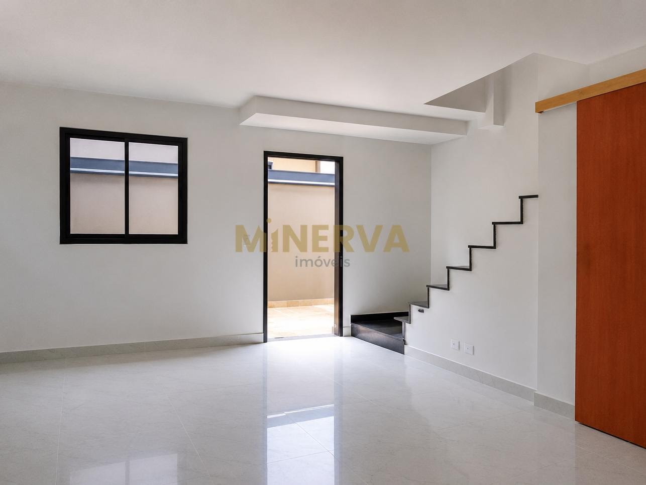 Casa à venda com 2 quartos, 3 banheiros, 1 vaga e 80m² no Vila Ré, São Paulo — foto principal