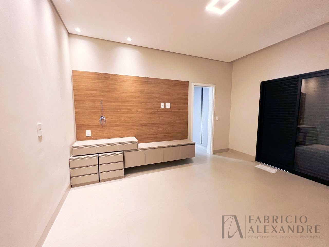 Casa à venda com 4 quartos, 4 suítes, 4 vagas e 249m² no Residencial Gaivota I, São José do Rio Preto (SP) — foto 9 de 21