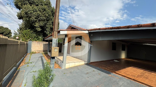FRENTE / GARAGEM