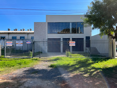 Prédio comercial com 392m²