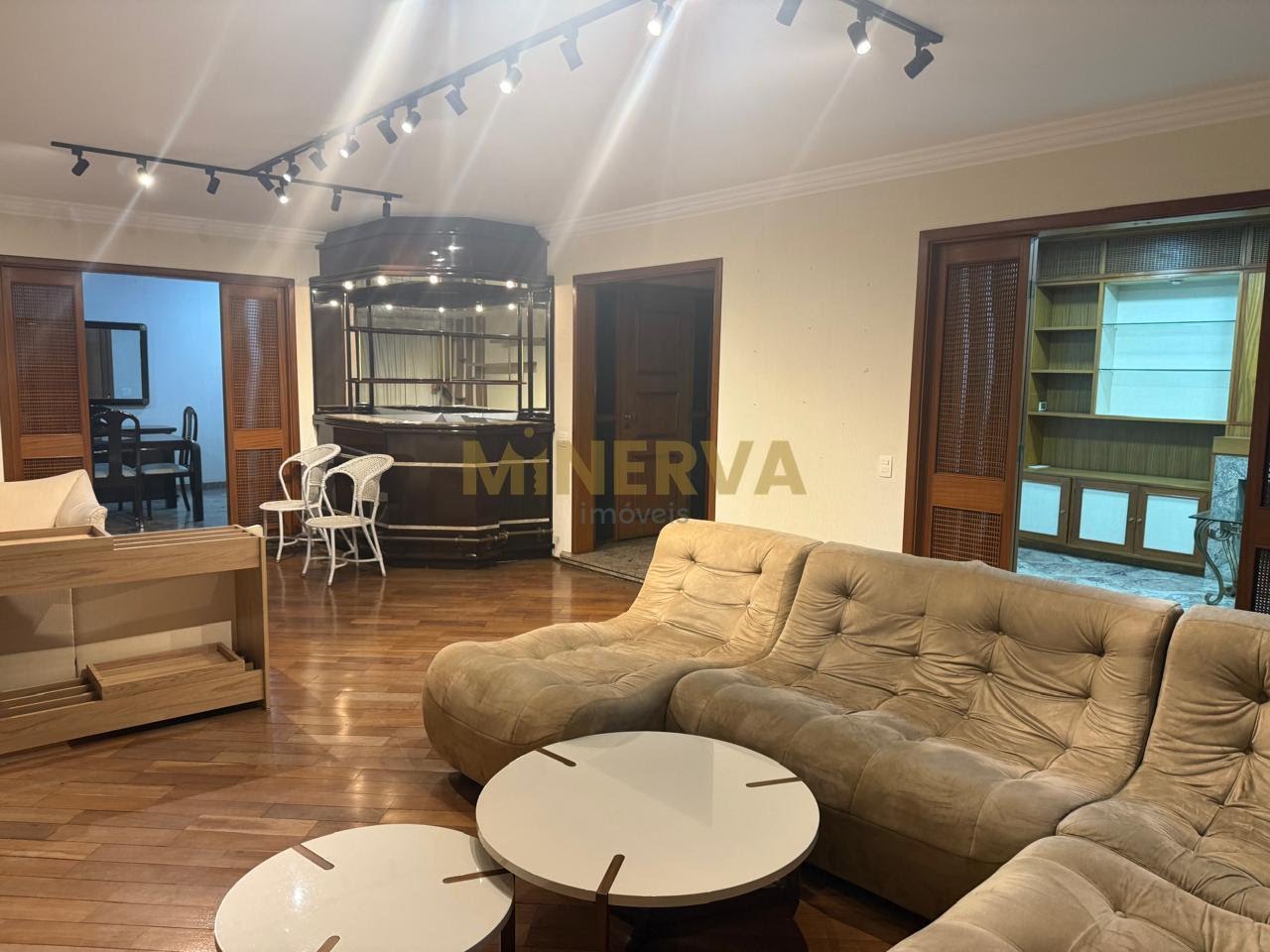 Apartamento à venda com 4 quartos, 3 banheiros, 4 vagas e 232m² no Vila Regente Feijó, São Paulo — foto principal