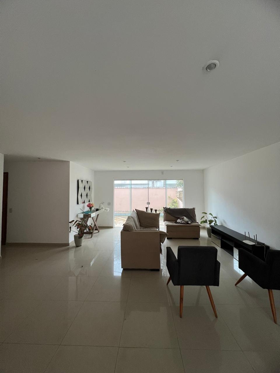 Casa para alugar com 4 quartos, 4 suítes, 3 vagas e 220m² no Vargem Grande, Rio de Janeiro (RJ) — foto 19 de 22