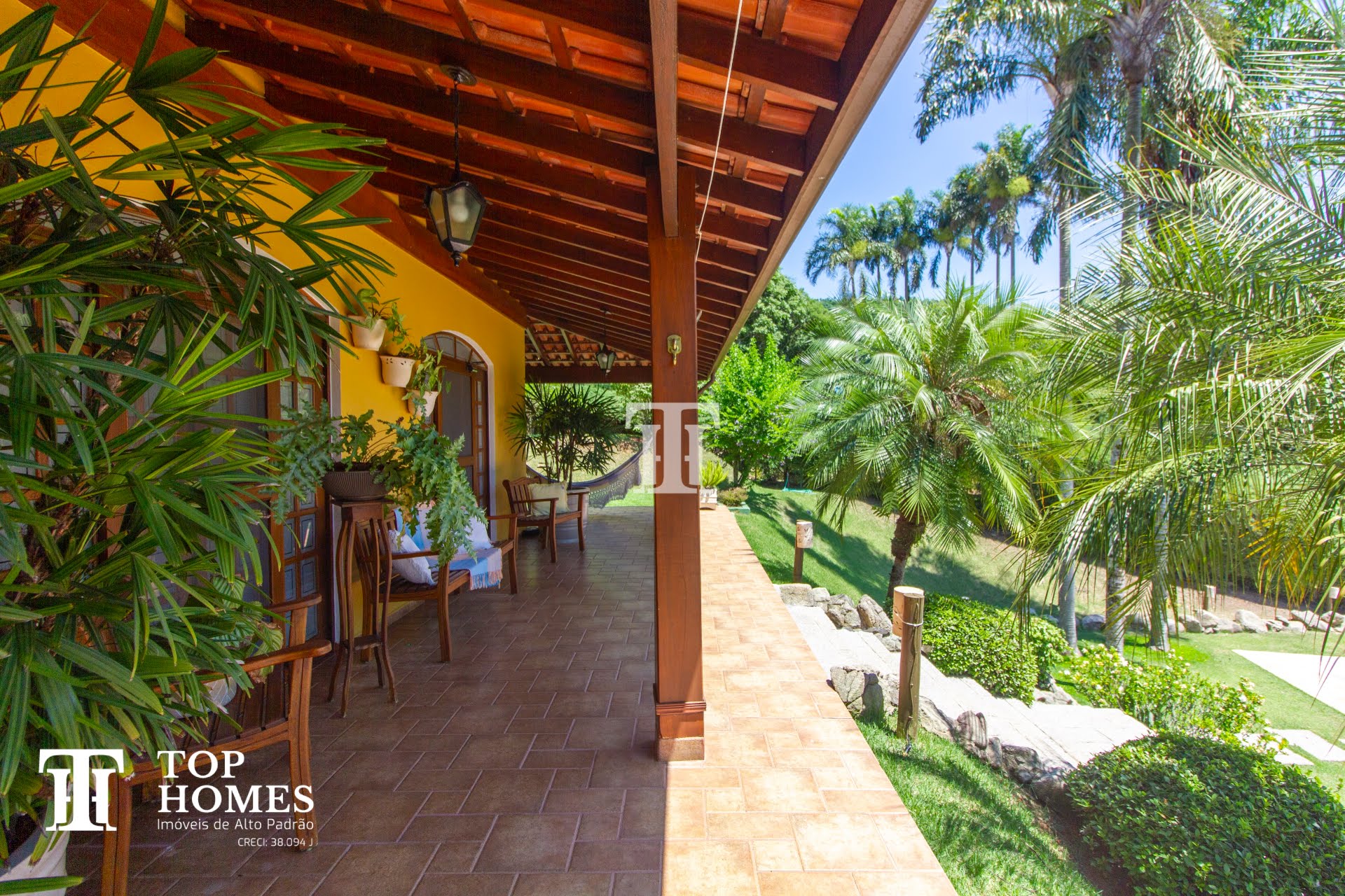 Casa/chácara de alto padrão à venda no condomínio Capela do Barreiro em Itatiba/SP