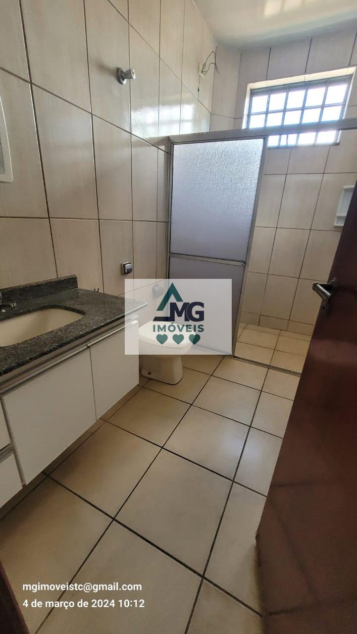 Casa à venda com 4 quartos, 1 suíte, 4 vagas e 150m² no Cotia, Três Corações (MG) — foto 7 de 21