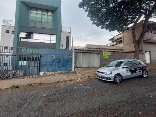 Casa 03 Dorm. em Industrial  -  Contagem