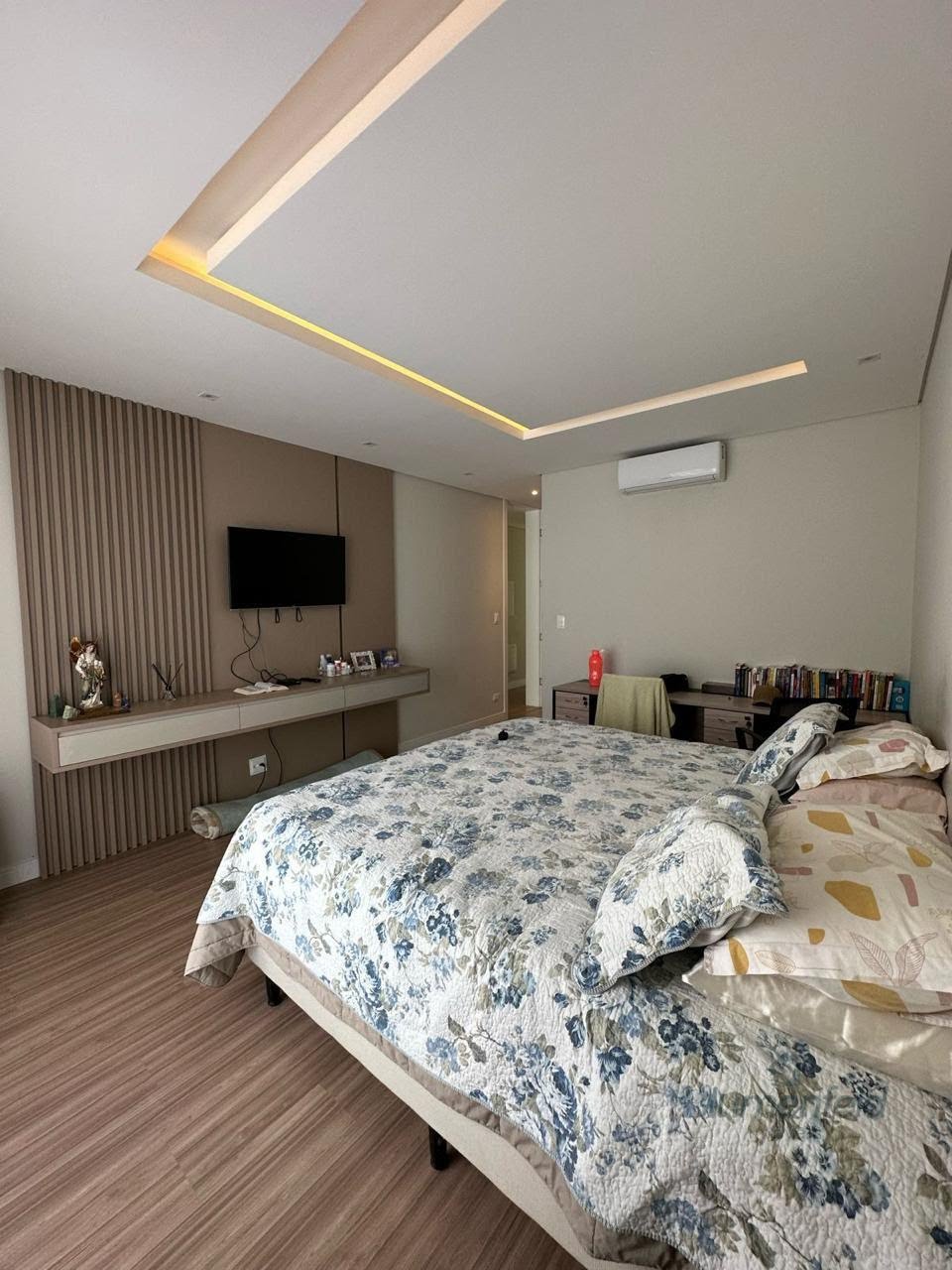 Casa à venda com 4 suítes, 6 vagas e 288m² no Condomínio Real Park, Arujá (SP) — foto 10 de 17