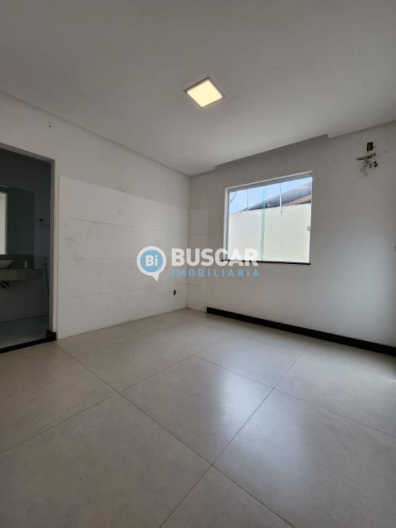 Casa à venda com 4 quartos, 2 suítes, 5 vagas e 330m² no Cidade Nova, Feira de Santana (BA) — foto 17 de 21