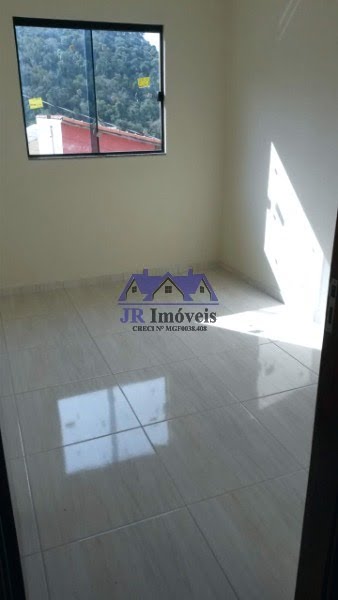 Casa à venda com 2 quartos, 1 banheiro, 1 vaga e 62m² no Santa Efigênia, Piranguinho (MG) — foto 10 de 11