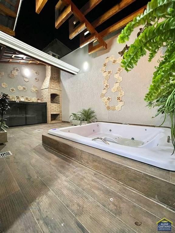 Casa à venda com 3 quartos, 2 suítes, 2 vagas e 116m² no Vilamar, Praia Grande (SP) — foto 2 de 30