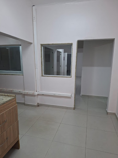 Casa Comercial em Centro  -  Macaé