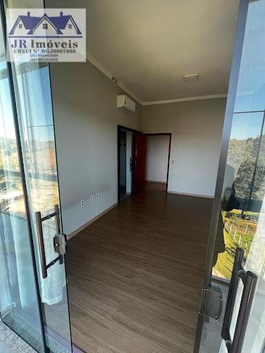 Casa à venda com 5 quartos, 3 suítes, 2 vagas e 300m² no Carneiros, Piranguinho (MG) — foto 27 de 30