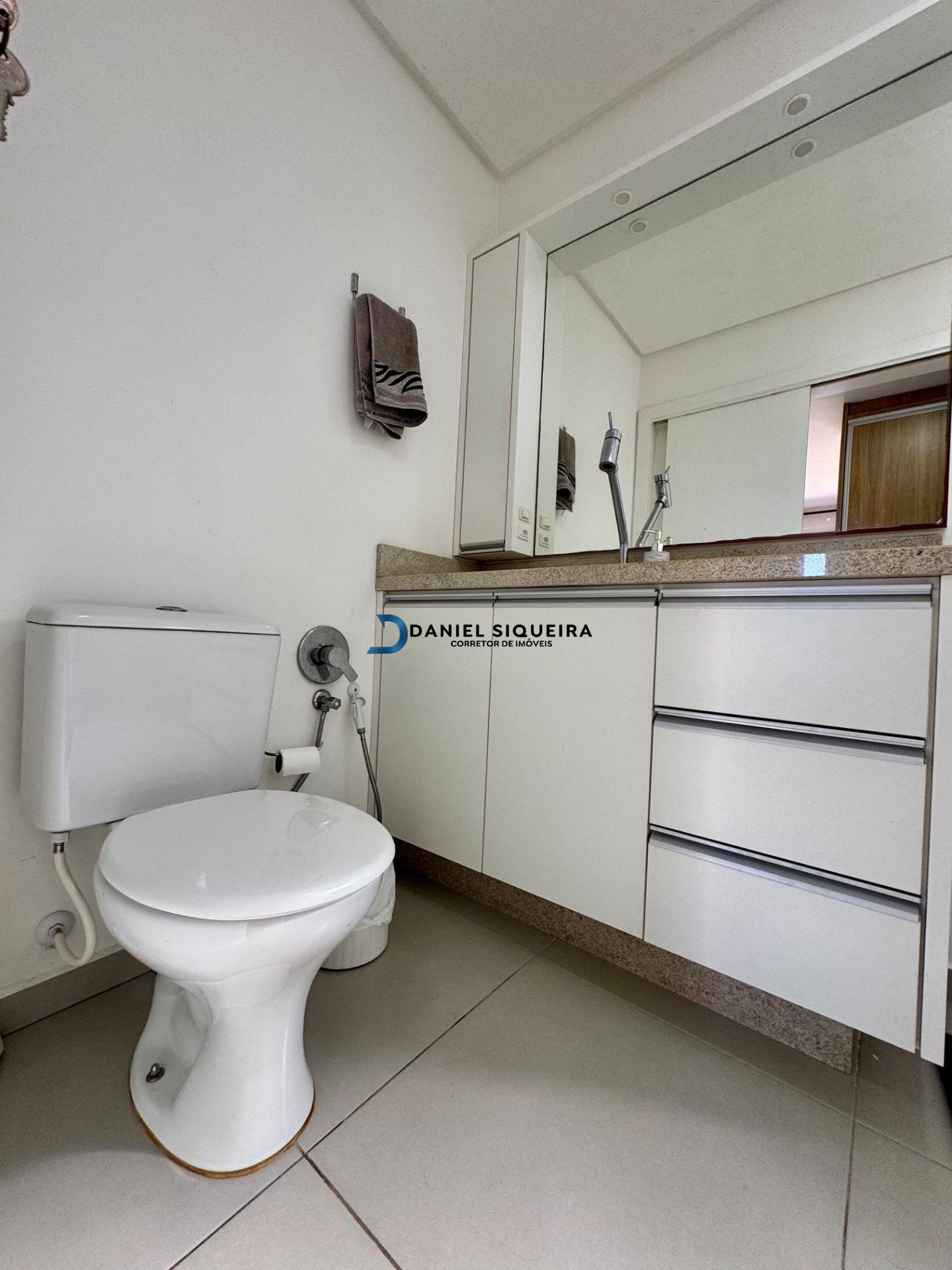Casa à venda com 3 quartos, 1 suíte, 2 vagas e 165m² no Bairro Deltaville, Biguaçu (SC) — foto 17 de 23