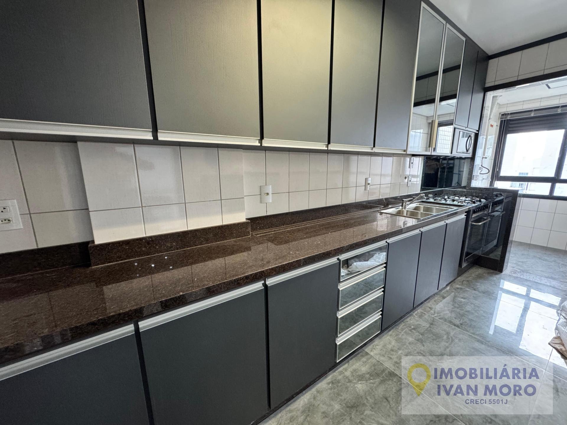 Apartamento à venda com 3 quartos, 1 suíte, 1 vaga e 90m² no Centro, Florianópolis (SC) — foto 8 de 30