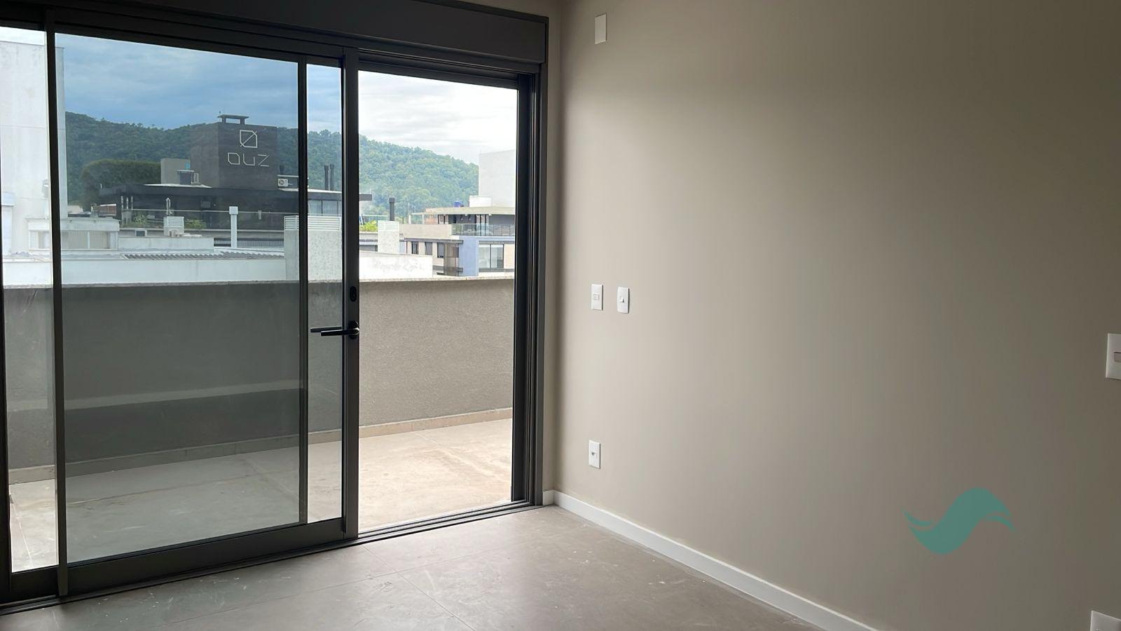 Cobertura à venda com 3 quartos, 3 suítes, 2 vagas e 220m² no Jurerê, Florianópolis (SC) — foto 8 de 20
