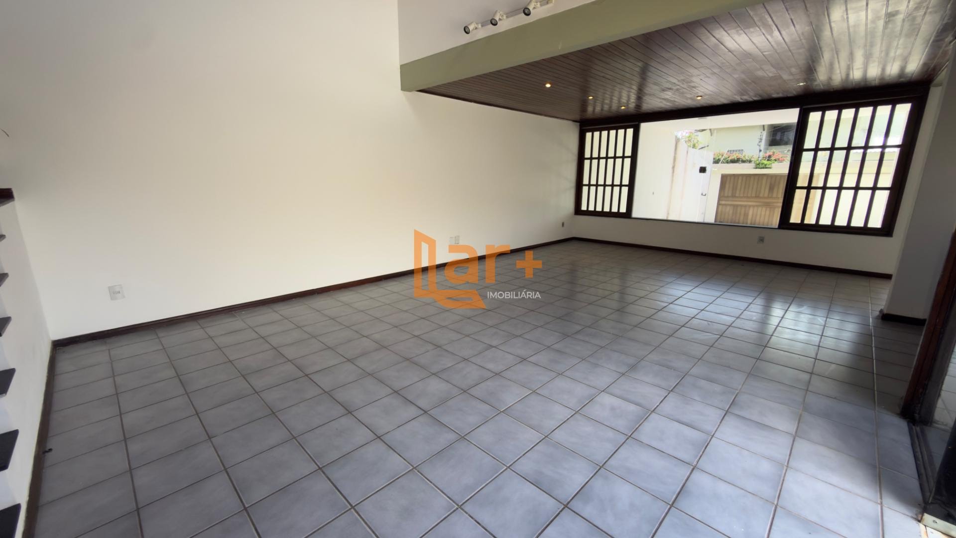 Casa à venda com 6 quartos, 3 suítes, 5 vagas e 327m² no Atalaia, Aracaju (SE) — foto 12 de 30