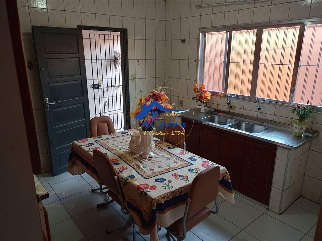 Casa à venda com 3 quartos, 2 banheiros, 2 vagas e 182m² no Tupi, Praia Grande (SP) — foto 14 de 30