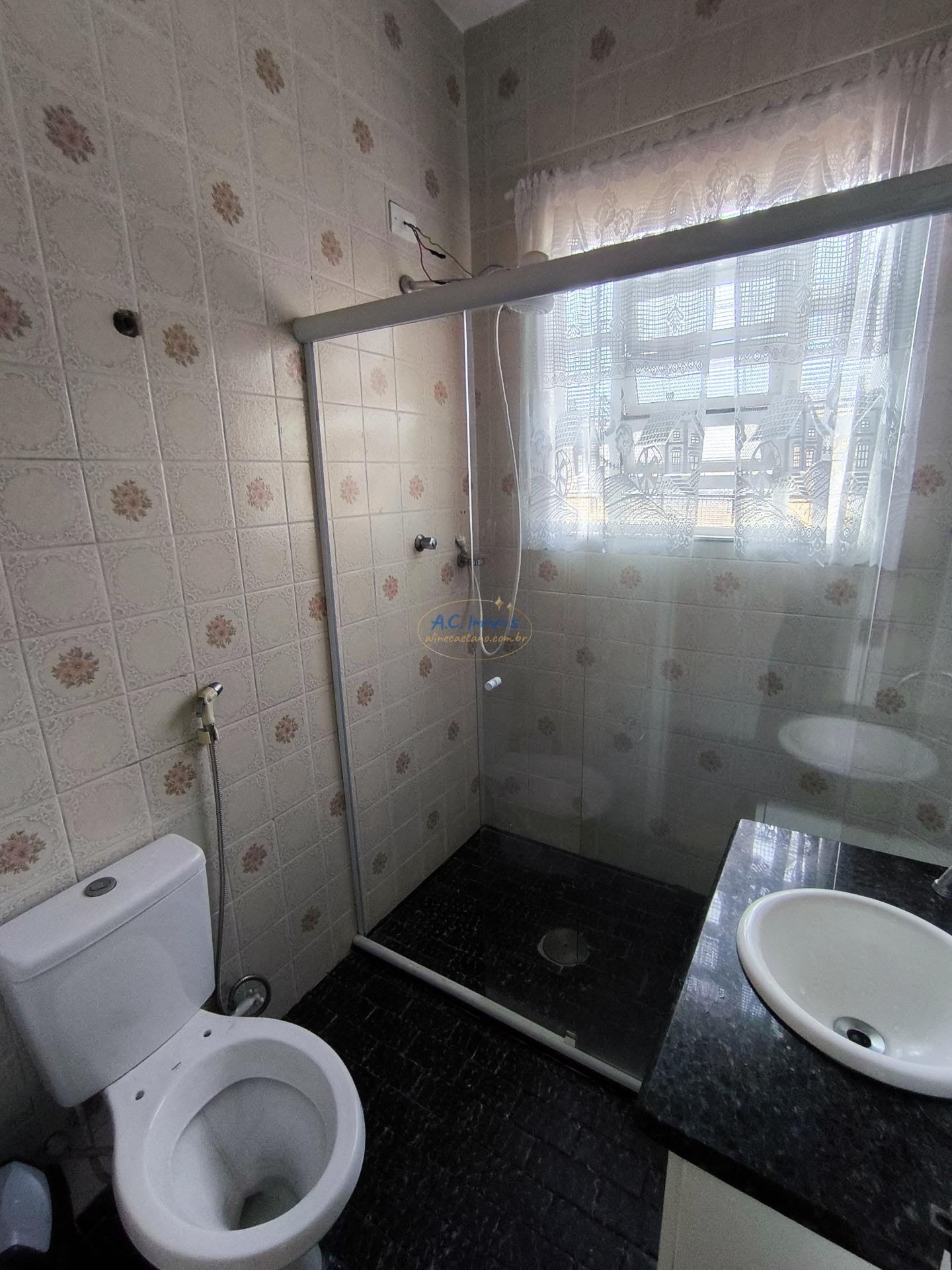Casa à venda com 2 quartos, 1 banheiro, 2 vagas e 84m² no Cidade Ocian, Praia Grande (SP) — foto 13 de 18