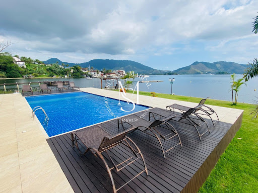 Apartamento à Venda com Vista para o Mar em Angra dos Reis no Pier 103