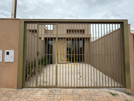 Casa à Venda no bairro Eco Park, Cascavel | 2 Quartos, 58m², R$300mil