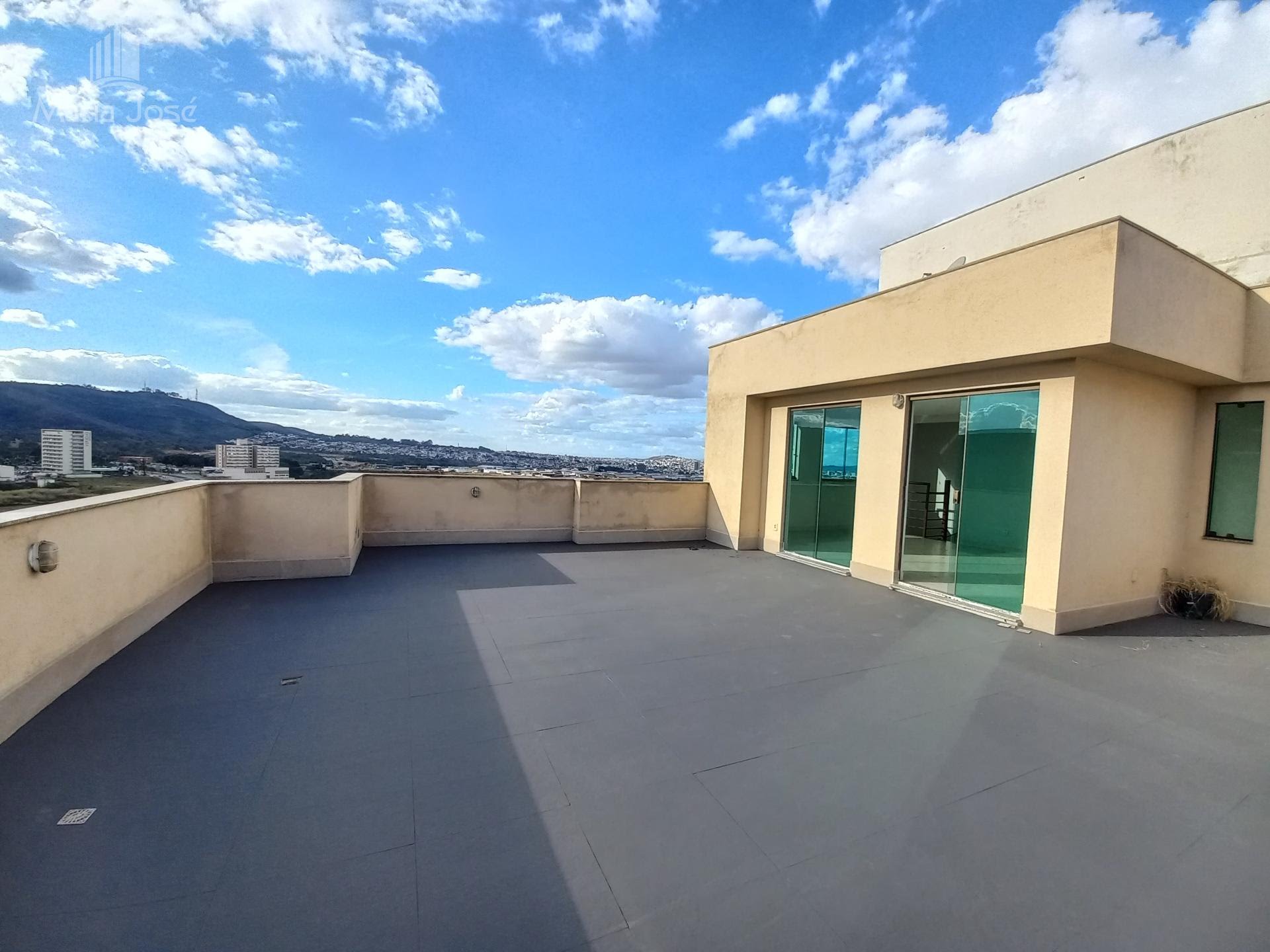 Cobertura à venda com 3 quartos, 1 suíte, 2 vagas e 132m² no Ouro Branco, Sete Lagoas (MG) — foto 24 de 26