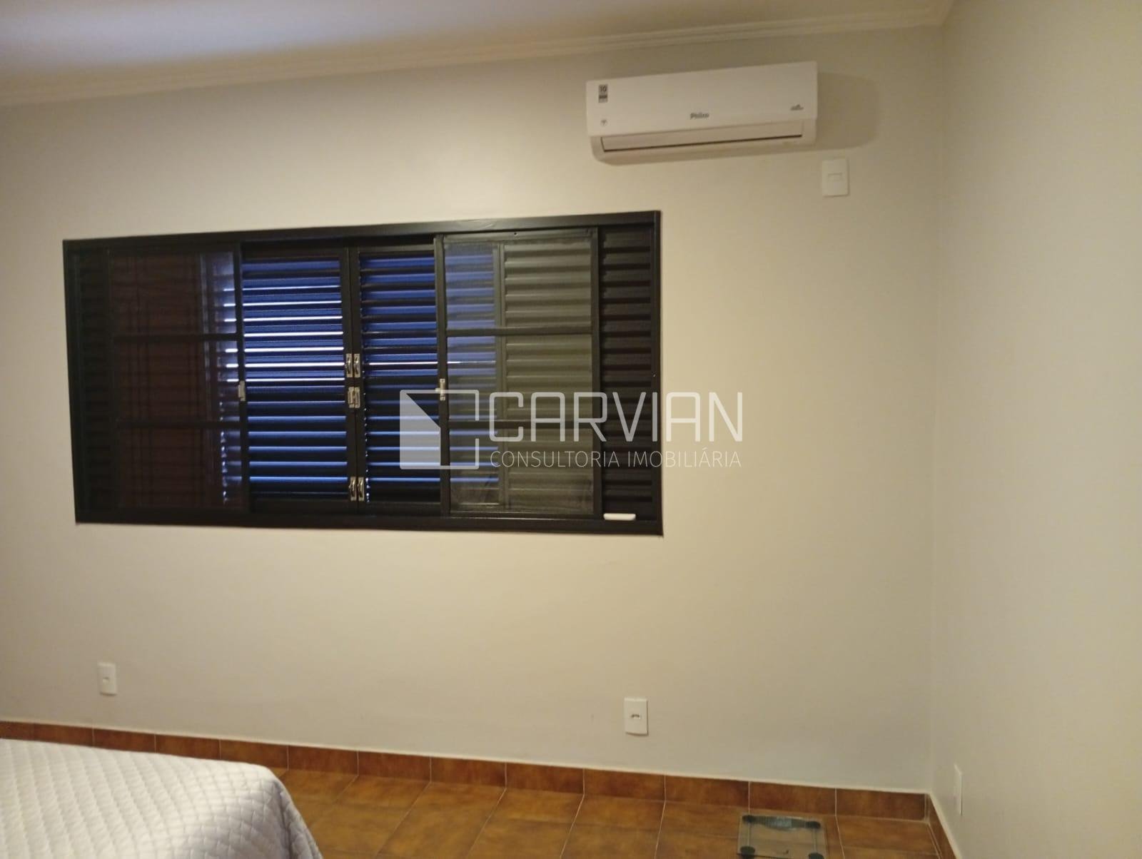Casa à venda com 3 quartos, 1 suíte, 4 vagas e 220m² no Parque dos Bandeirantes, Ribeirão Preto (SP) — foto 27 de 30