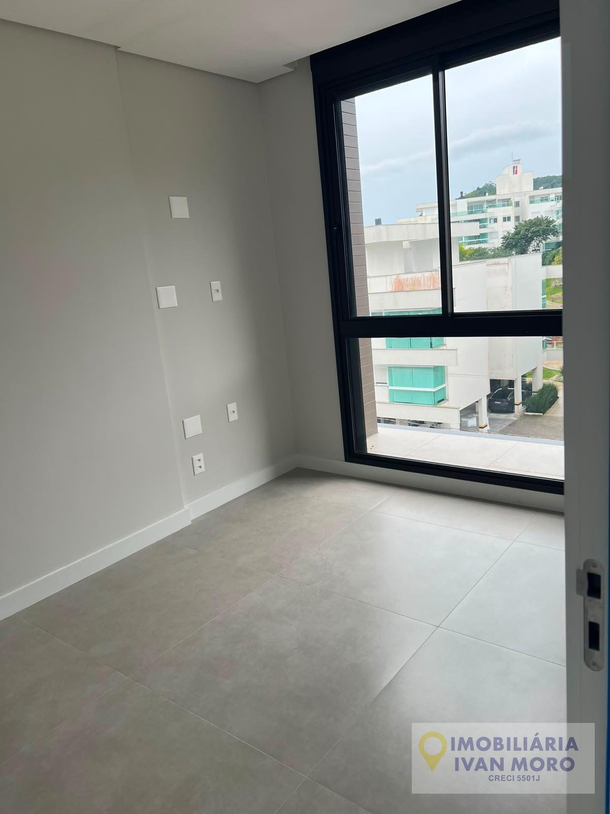 Apartamento à venda com 2 quartos, 2 suítes, 2 vagas e 74m² no Jurerê, Florianópolis (SC) — foto 13 de 24