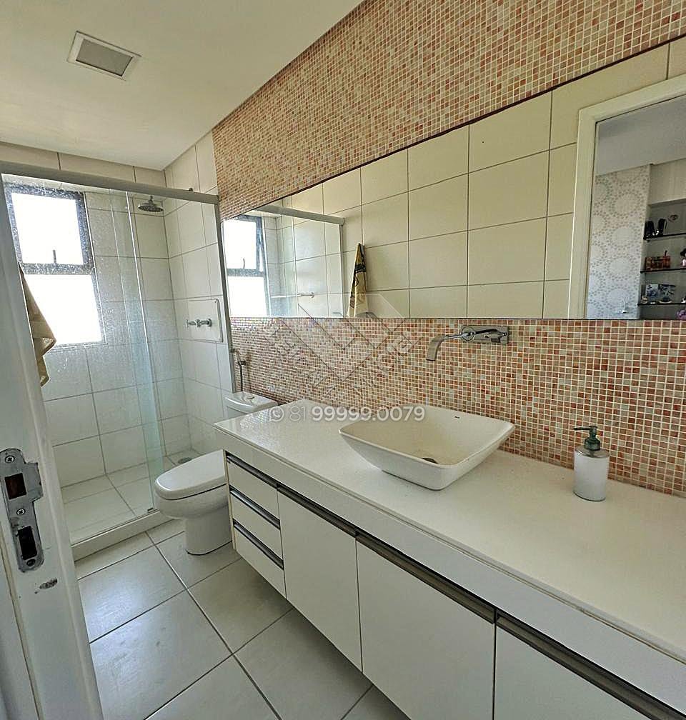 Apartamento à venda com 4 quartos, 4 suítes, 3 vagas e 240m² no Torre, Recife (PE) — foto 18 de 29