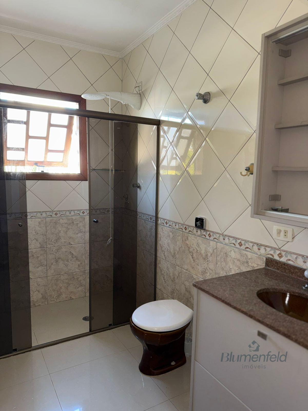 Casa para alugar com 4 quartos, 3 suítes, 2 vagas e 350m² no Arujá Country Club, Arujá (SP) — foto 28 de 30