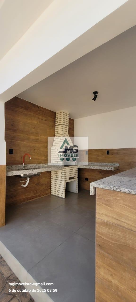 Casa à venda com 3 quartos, 1 suíte, 2 vagas e 221m² no Parque Bandeirantes, Três Corações (MG) — foto 12 de 25
