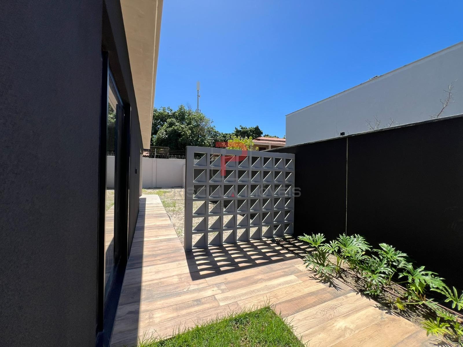Casa à venda com 3 quartos, 3 suítes, 2 vagas e 180m² no Intermares, Cabedelo (PB) — foto 12 de 30