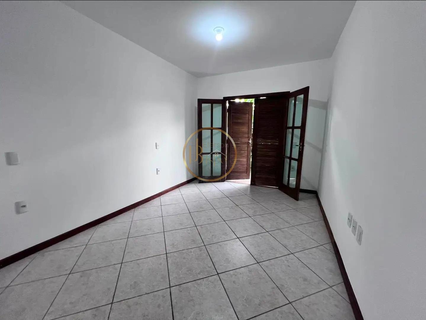 Apartamento à venda com 3 quartos, 1 suíte, 1 vaga e 112m² no Praia de Taperapuã, Porto Seguro (BA) — foto 7 de 11
