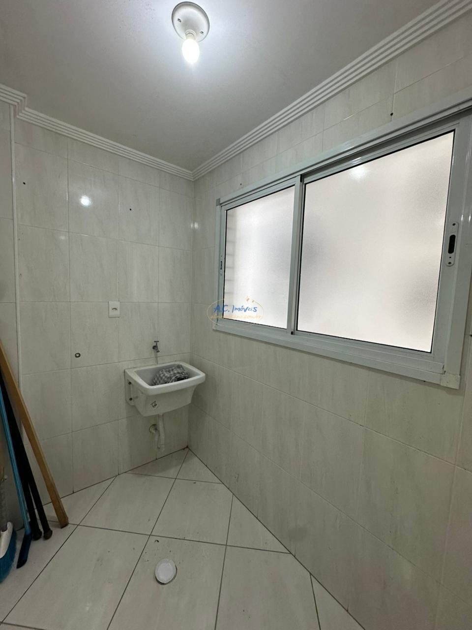 Apartamento à venda com 1 quarto, 1 banheiro, 1 vaga e 47m² no Vila Assuncao, Praia Grande (SP) — foto 10 de 13