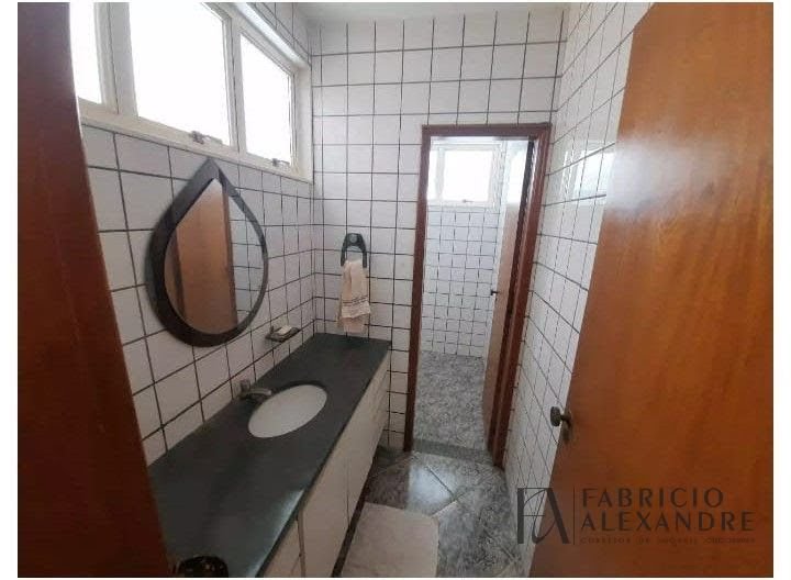 Casa à venda com 4 quartos, 2 suítes, 4 vagas e 320m² no Jardim Tarraf II, São José do Rio Preto (SP) — foto 2 de 15