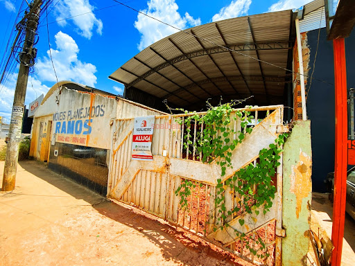 Galpão em Centro - Guanhães, MG
