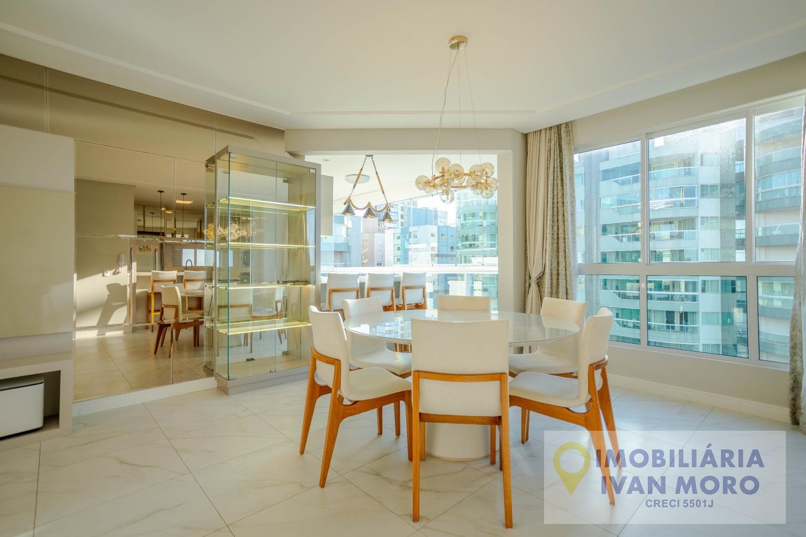 Apartamento à venda com 3 quartos, 3 suítes, 2 vagas e 130m² no Meia Praia, Itapema (SC) — foto 7 de 30
