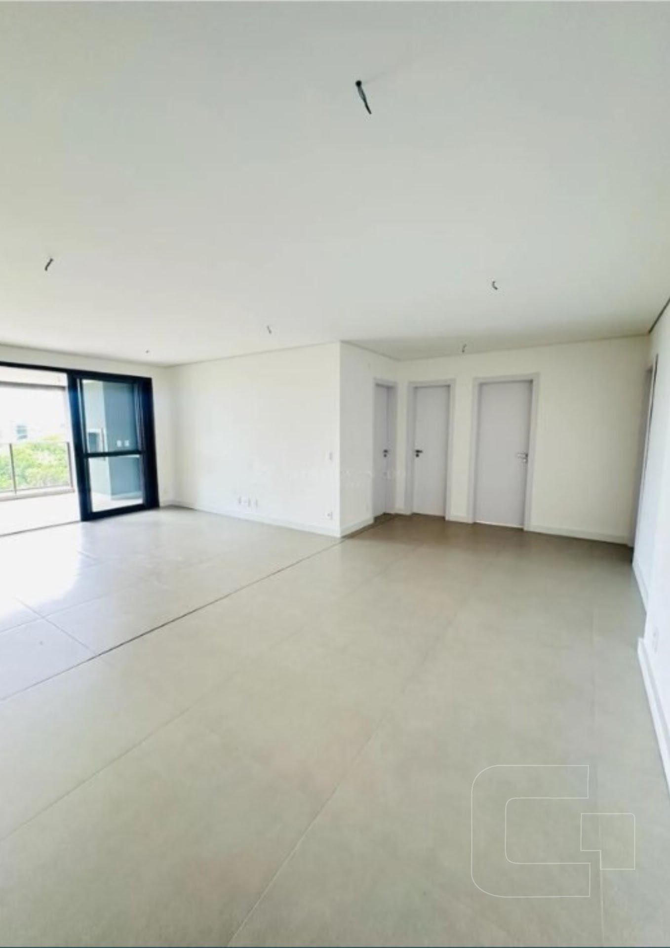 Apartamento à venda com 3 quartos, 1 suíte, 2 vagas e 119m² no Zona 03, Maringá (PR) — foto 8 de 24