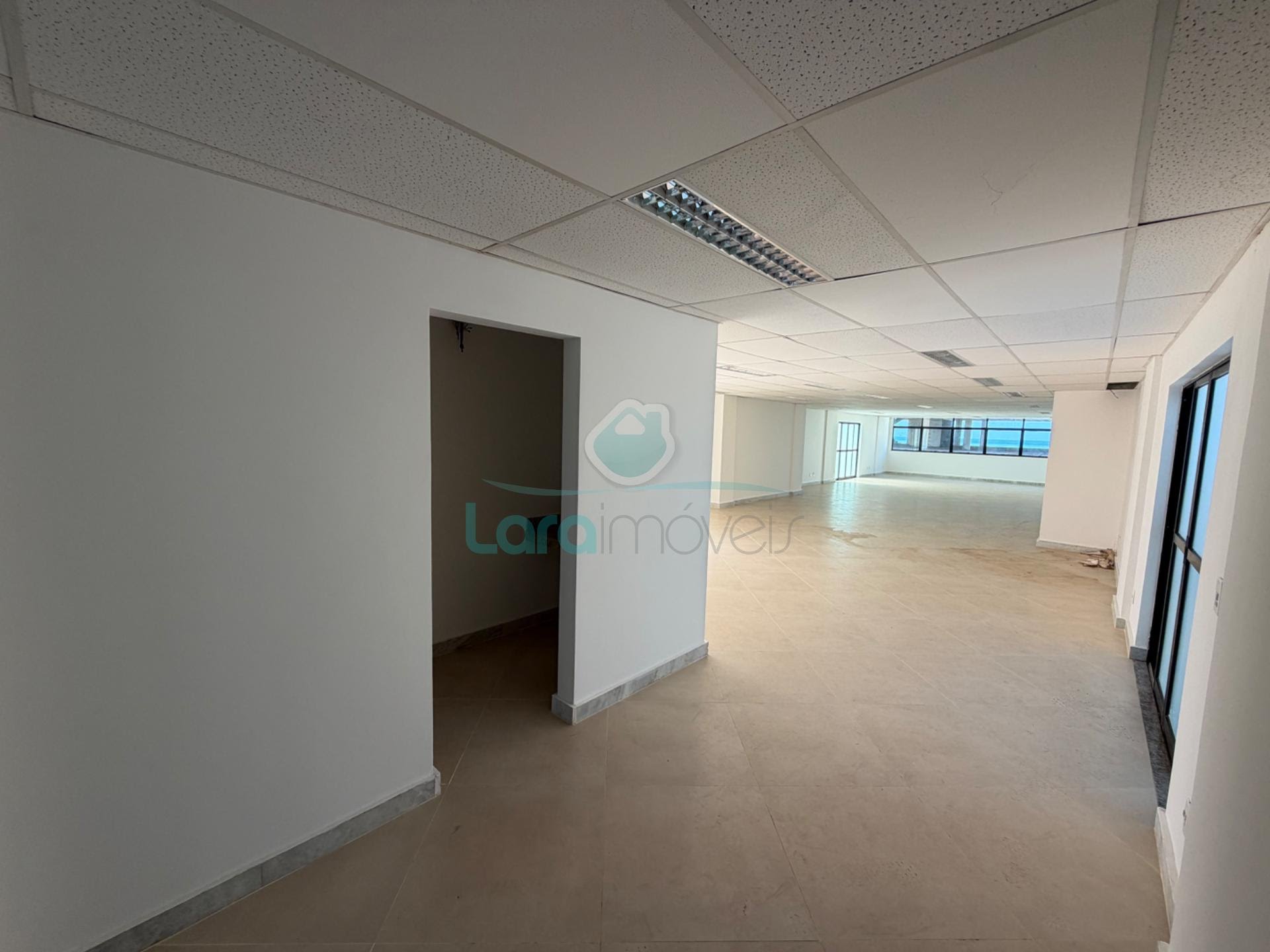 Comercial para alugar com 2 vagas e 188m² no Praia Campista, Macaé (RJ) — foto 8 de 26