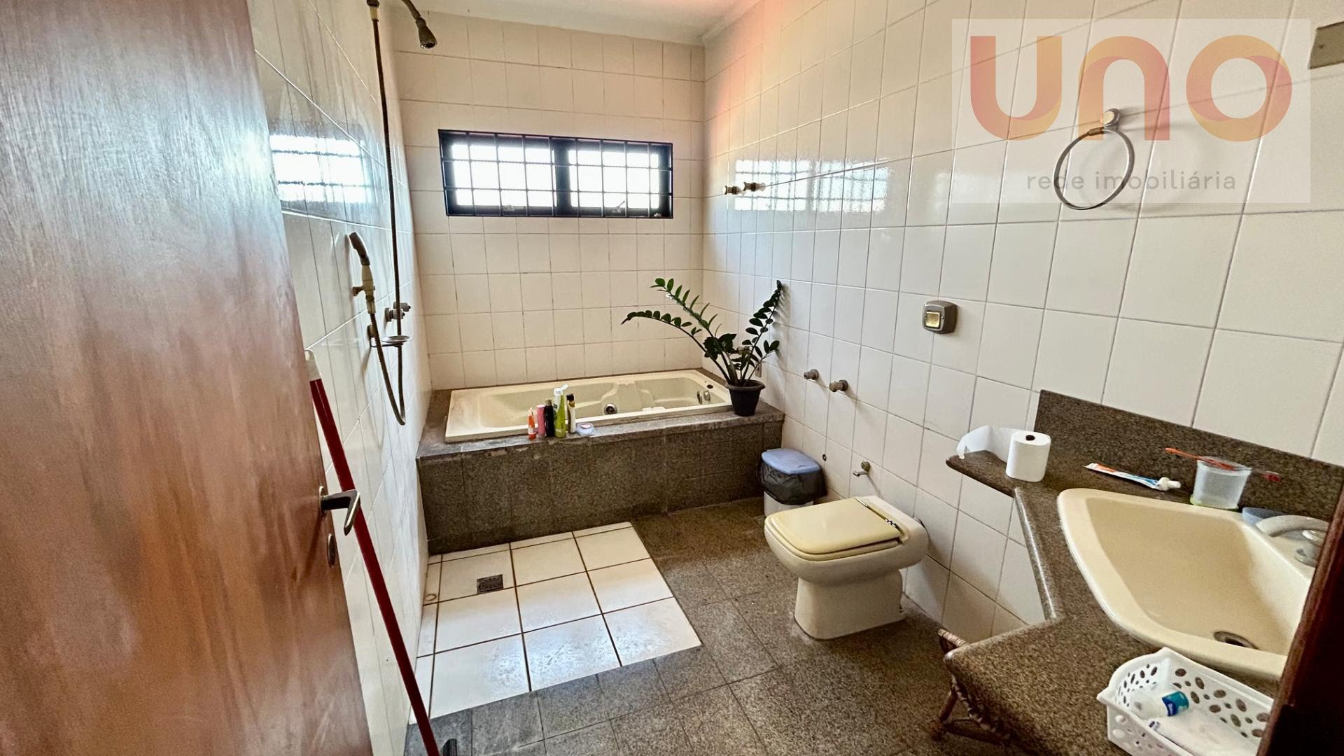 Casa à venda com 3 quartos, 1 suíte, 4 vagas e 340m² no Carandá Bosque, Campo Grande (MS) — foto 23 de 27